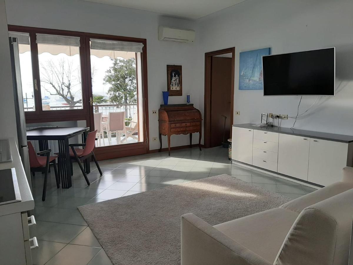 ברדולינו Apartments Rainer - Front Lake מראה חיצוני תמונה