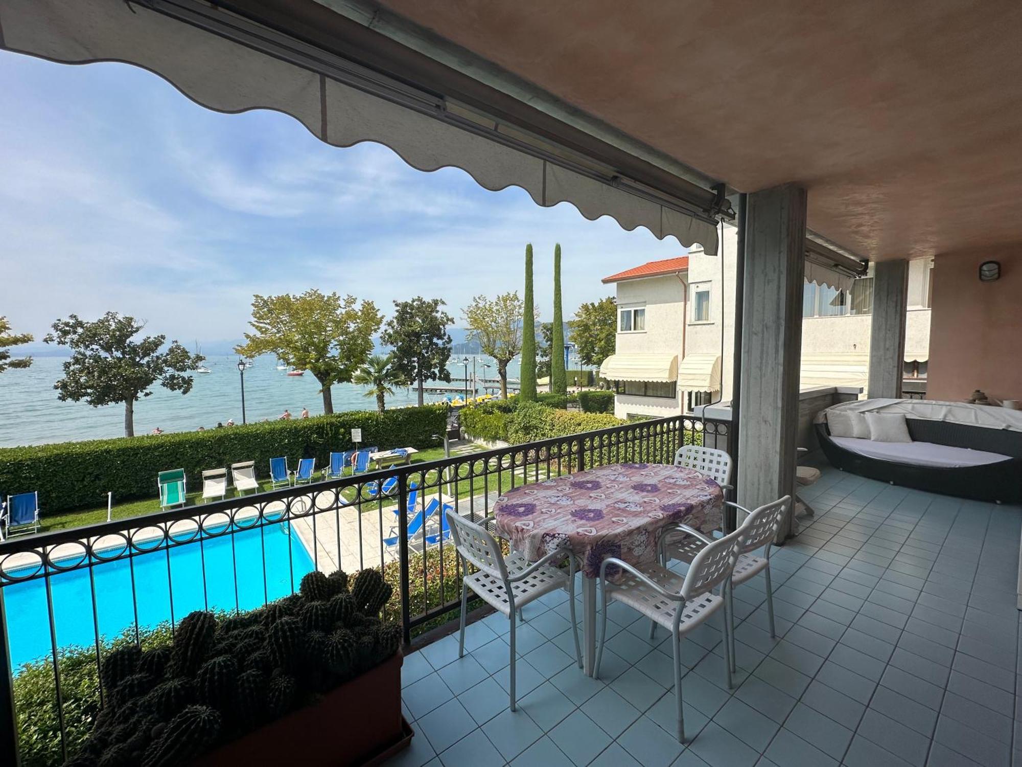 ברדולינו Apartments Rainer - Front Lake מראה חיצוני תמונה